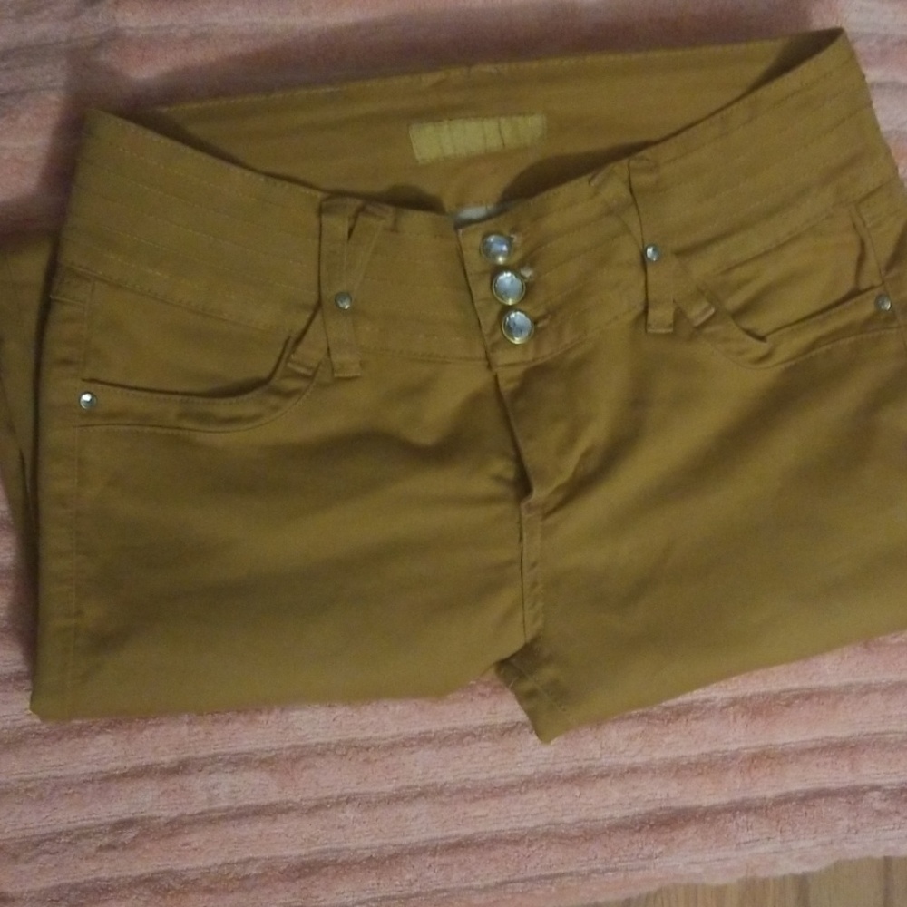 Yellow jeans